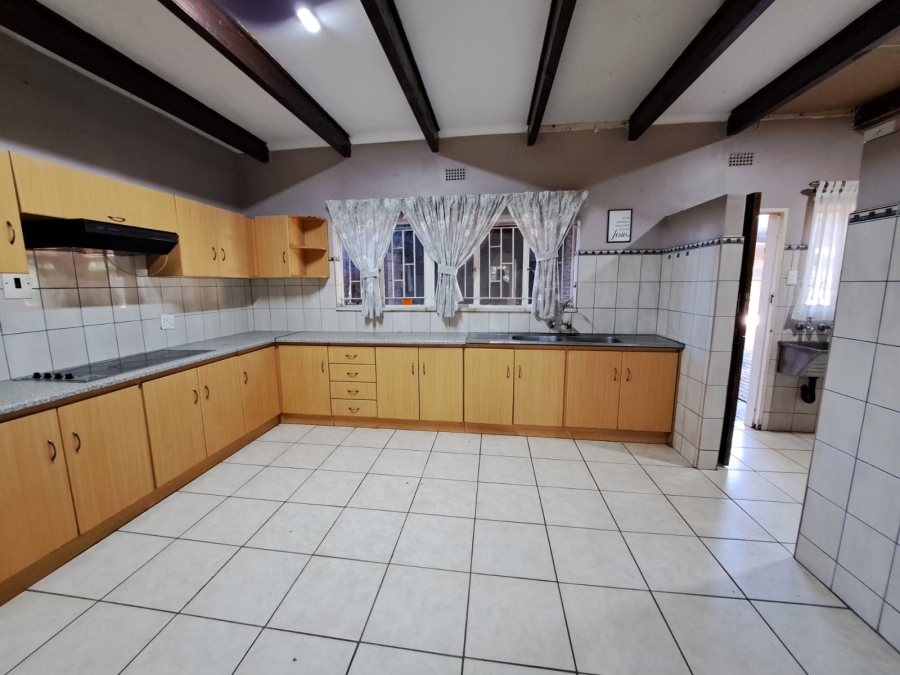 3 Bedroom Property for Sale in Safari Gardens North West